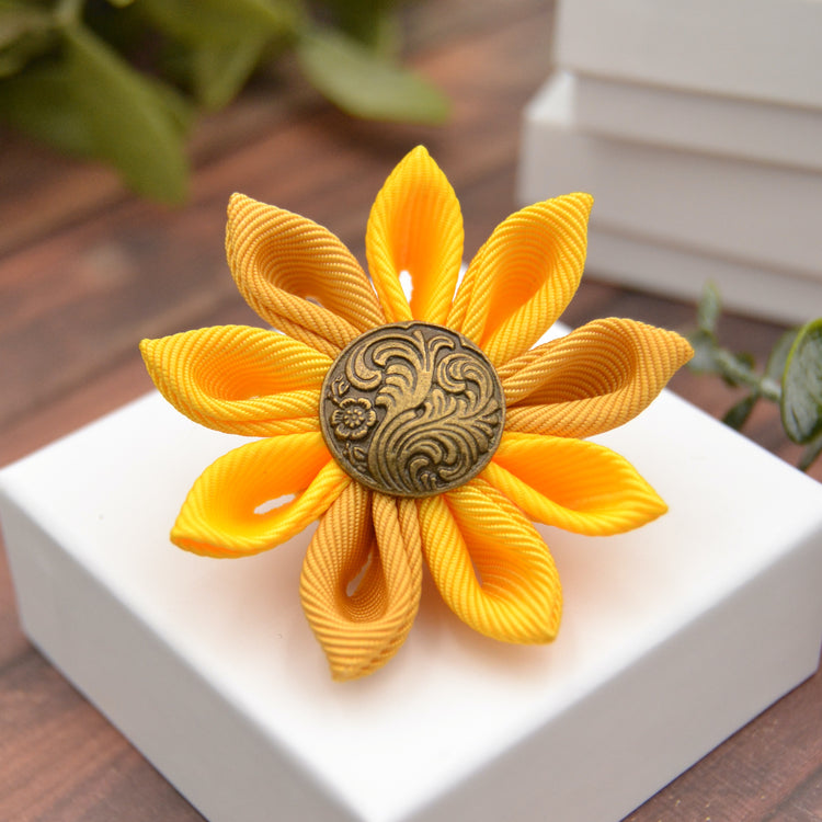 Knopflochblüte "Sunflower" handgemachte Ansteckblüten für Herren von Moonbirds